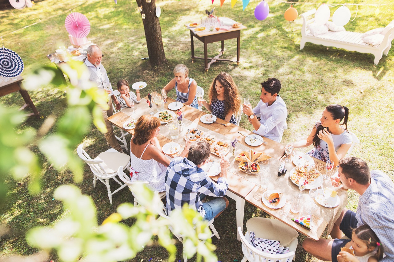 Garden party – co ubrać, by czuć się swobodnie?